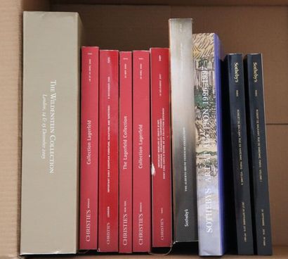 Manette contenant 10 catalogue de ventes...