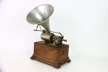 Phonographe à cylindre, de marque 