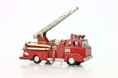 BANDAI.
Camion de pompier FORD 