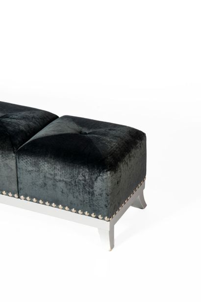 TRAVAIL DU XXème siècle.

Banquette cloutée...