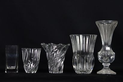 Val Saint-Lambert.
Vase en cristal taillé.
Signé...