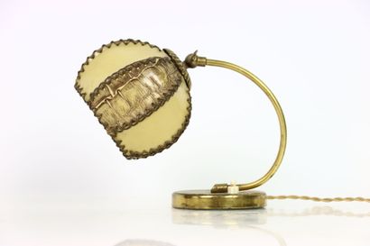 Lampe à poser en métal doré l'abat jour en...