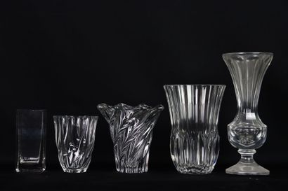 Val Saint-Lambert.
Vase en cristal taillé.
Signé...