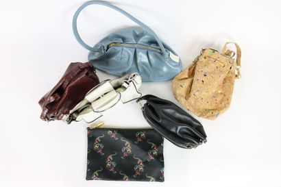 Sandro Paris.
Pochette en tissus imprimé...