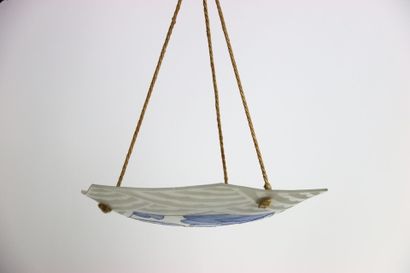 Loÿs LUCHA (XXe)
Suspension en verre moulé,...