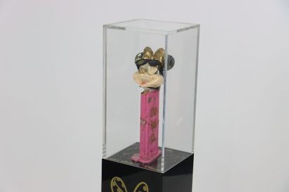 PINKHAS (Né en 1975)

Gold Minnie
Pièce unique...