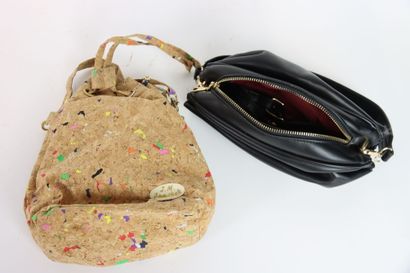 Sandro Paris.
Pochette en tissus imprimé...