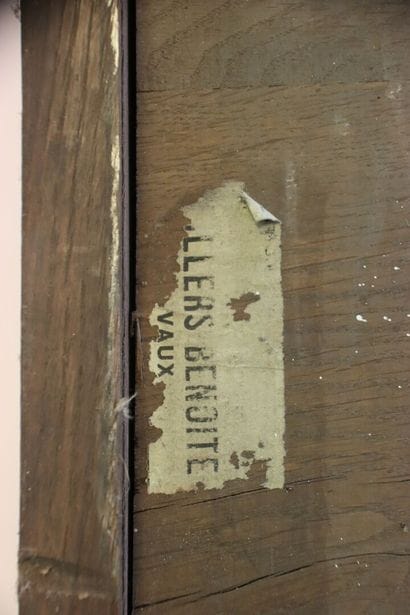 Commode en bois et placage d'acajou flammé...