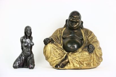 CHINE (XXe)
Sculpture figurant un bouddha...