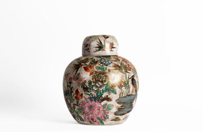 CHINE, moderne
Pot à gingembre en faïence...