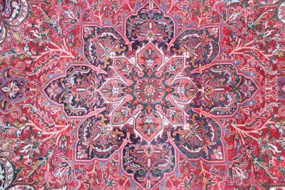 Important Heriz - Iran
Vers 1975
Velours...