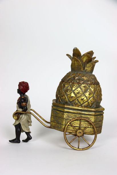 EGYPTE (Dans le goût).
Réunion comprenant...