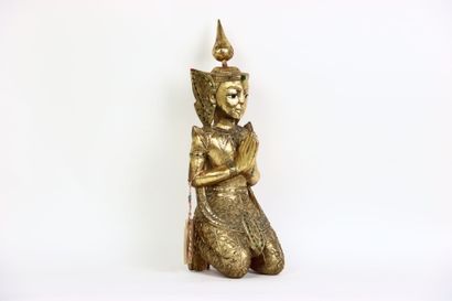 Thaïlande.
Sculpture en bois doré figurant...