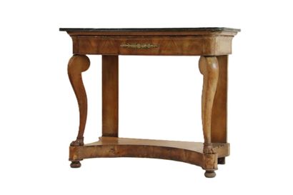 Console en bois et bois de placage, dessus...