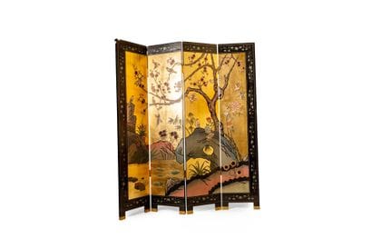 Paravent en laque à décor asiatique de paysage...