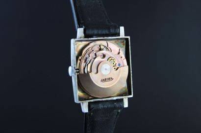 JAEGER
Montre bracelet en acier. Boitier...
