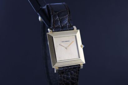 BOUCHERON Carré Clous de Paris
Montre bracelet...