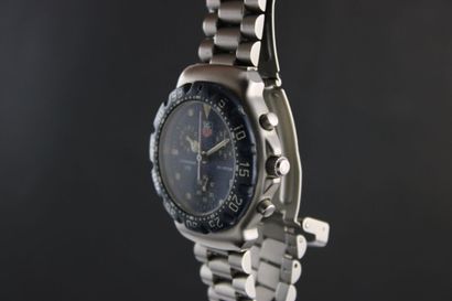 TAG HEUER réf. CA1210-RO
Montre chronographe...