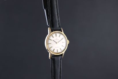 OMEGA réf. 511.0451
Montre bracelet de dame...