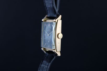 ROLEX Précision
Montre en or rose 18k. Boitier...