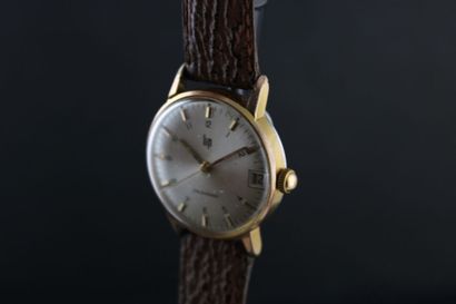 LIP Calendrier Midsize
Montre bracelet plaquée...
