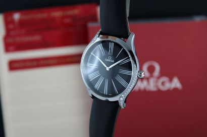 OMEGA réf. 42817396001001
Montre bracelet...