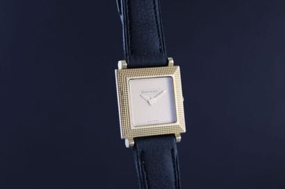 BOUCHERON Carré réf. AK 421675
Montre bracelet...