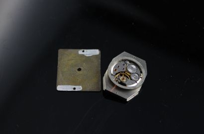 CARTIER
Mouvement, cadran ( repeint) et ...