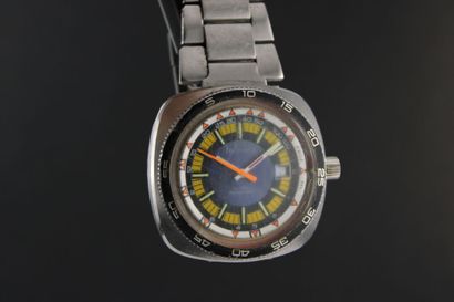 PROVHOR. 
Montre bracelet chromée. Boitier...
