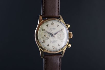 SUIZEX
Montre chronographe bracelet plaquée...