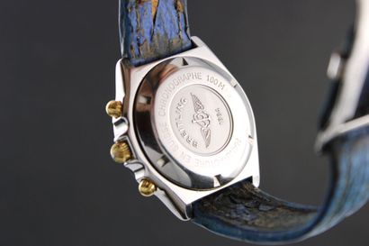 BREITLING Chronomat réf. B13055
Montre chronographe...