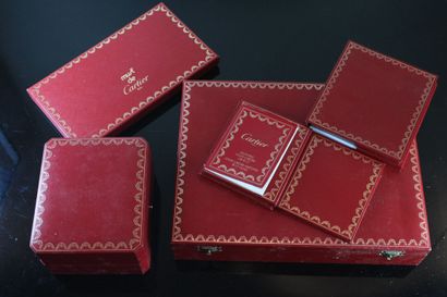 CARTIER
Réunion d'écrin pour montre, carré...