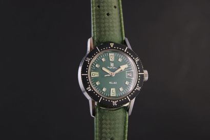 LIP N.L 80
Montre de dame en acier. Boitier...