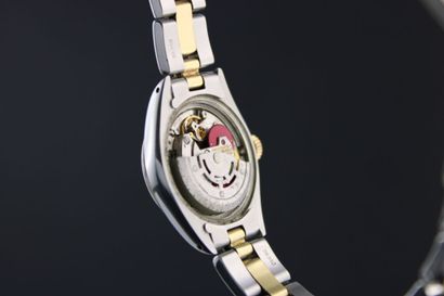 ROLEX Oyster Date Lady réf. 6900
Montre de...