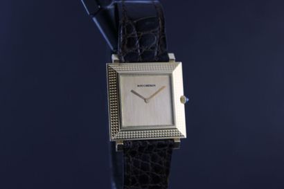 BOUCHERON Carré Clous de Paris
Montre bracelet...