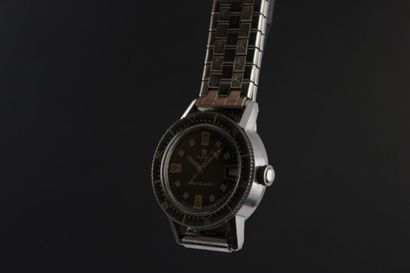 LIP Nautic-Lady
Montre bracelet de dame en...