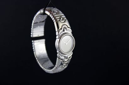 BULGARI Parentesi réf. BJ01
Montre de dame...