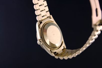 ROLEX Datejust Lady réf. 68278 vers 1987
Montre...