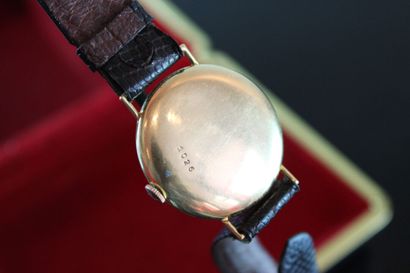 CARTIER
Montre bracelet en or jaune 18k....