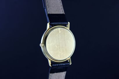 TISSOT
Montre bracelet en or 18k. Boitier...