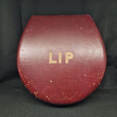 LIP 1950
Grand écrin de présentation pour...