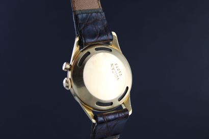 VULCAIN Cricket
Montre bracelet en or jaune...