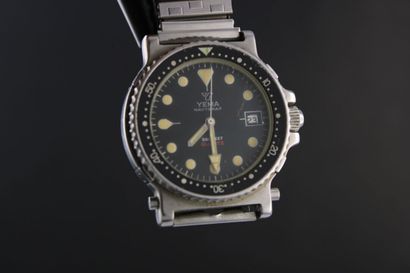 YEMA Navygraf
Montre bracelet en acier. Boitier...