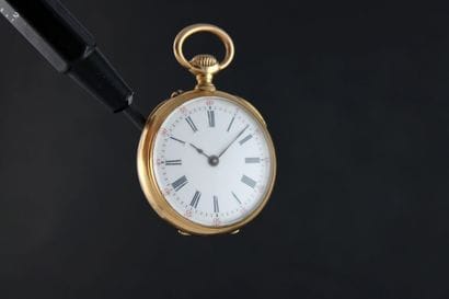ANONYME
Montre gousset en or jaune 18k. Boitier...
