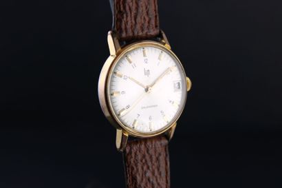 LIP Calendrier Midsize
Montre bracelet plaquée...