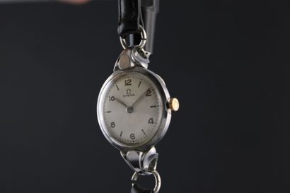 OMEGA réf. 2470/1
Montre bracelet de dame...