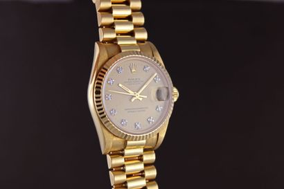 ROLEX Datejust Lady réf. 68278 vers 1987
Montre...