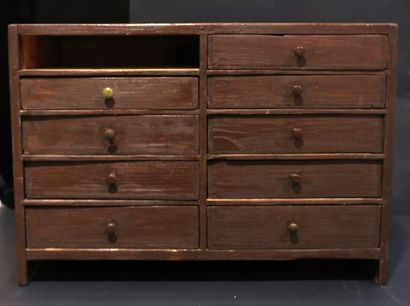 Layette d'horloger avec boitiers neufs de...