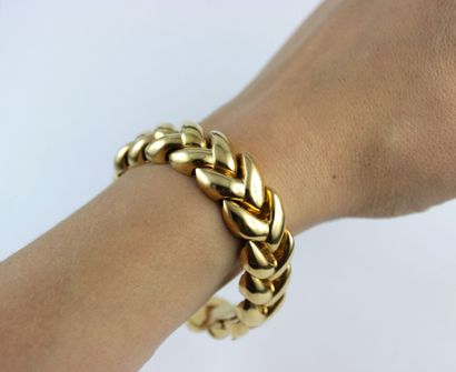 CARTIER
Bracelet en or jaune 18K (750/1000)...