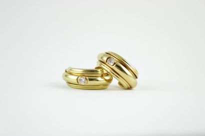 PIAGET
Paire de boucles d'oreilles en or...